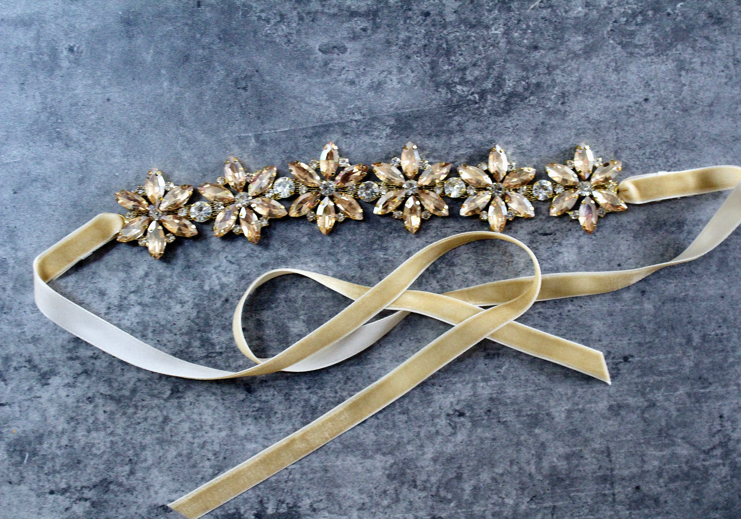 Hidden stars choker - gold