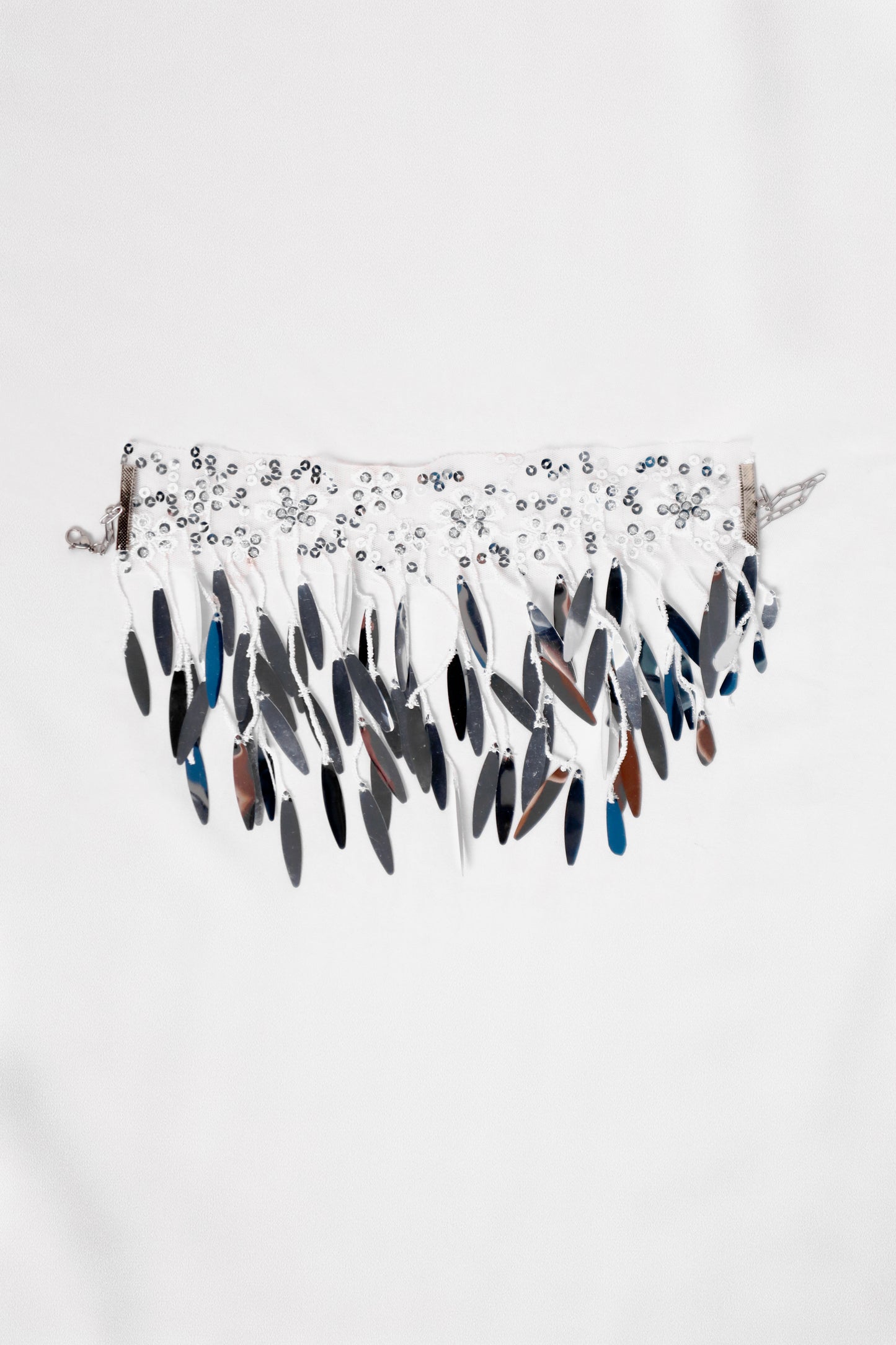 White salty heart choker