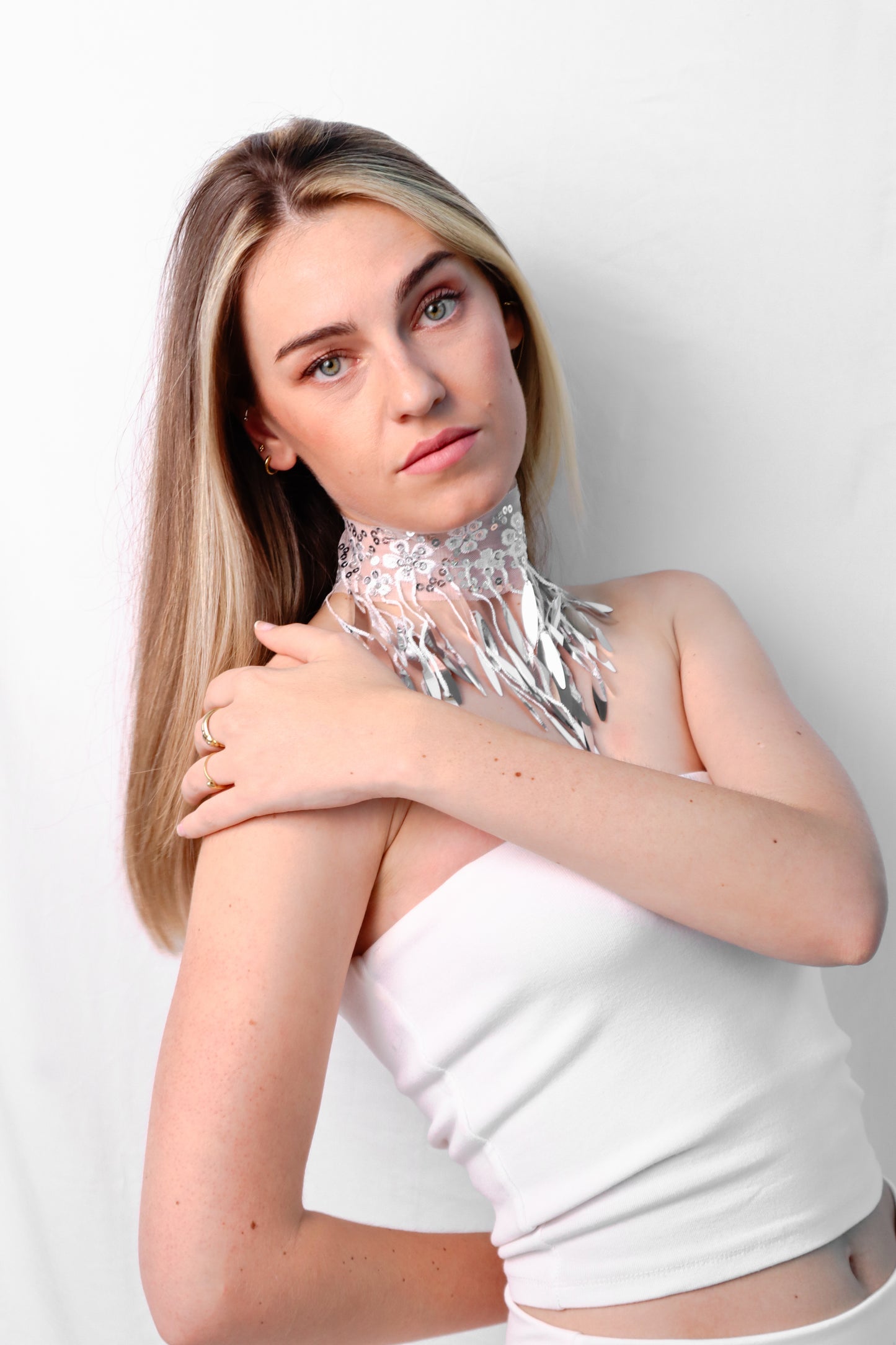 White salty heart choker