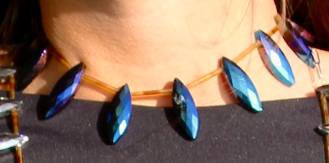 BLUE MOON choker