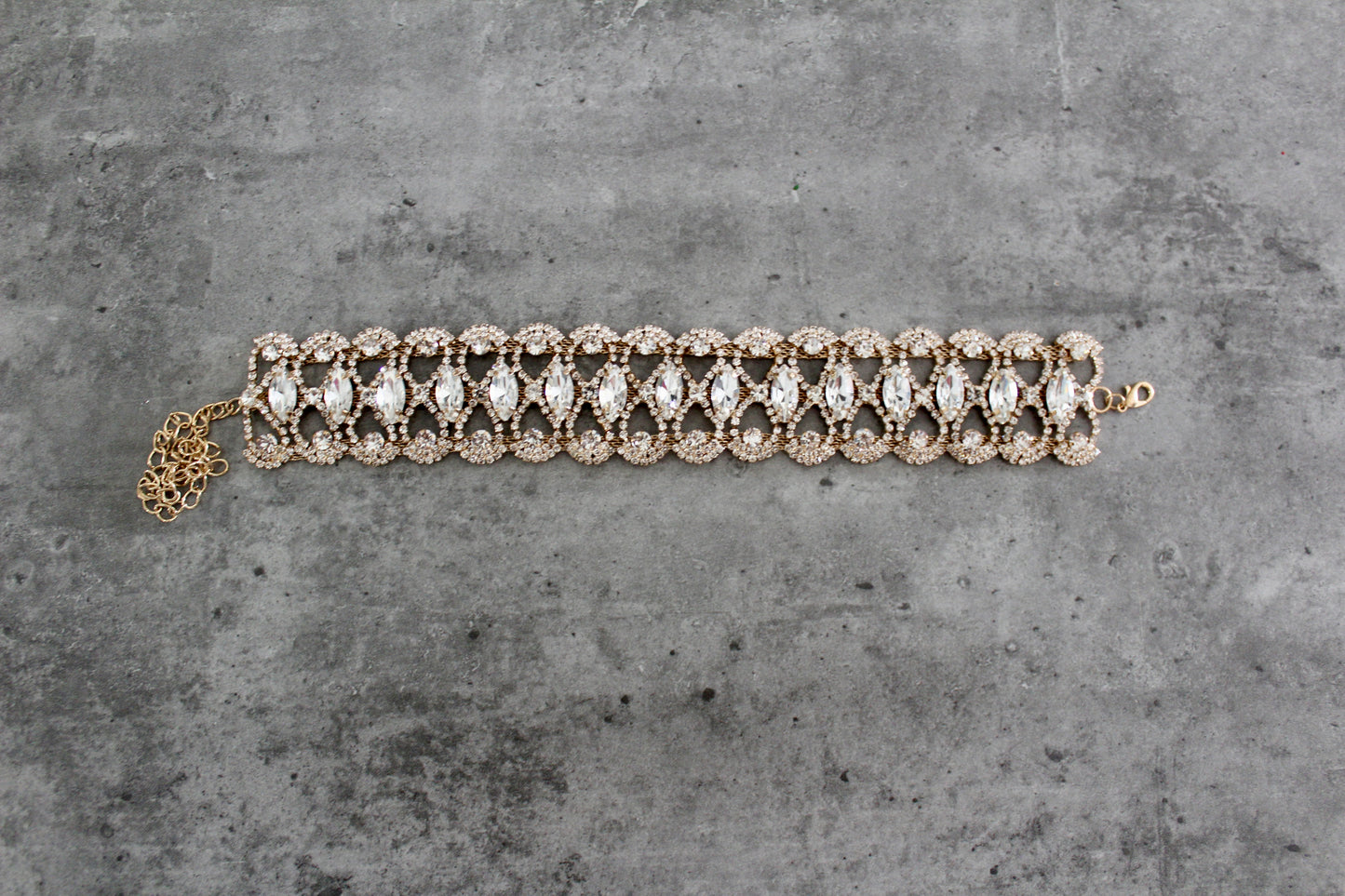 Skylark choker - gold